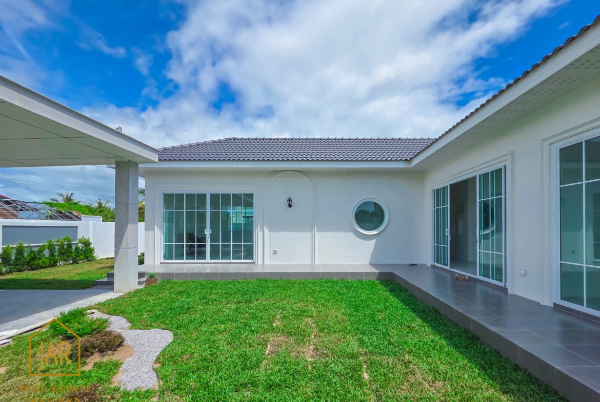 Private Luxury Living in Hua Hin soi 70
