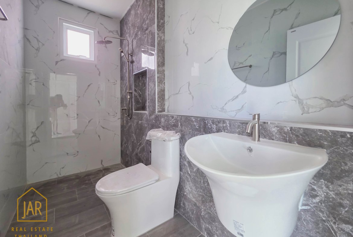 Private Luxury Living in Hua Hin soi 70