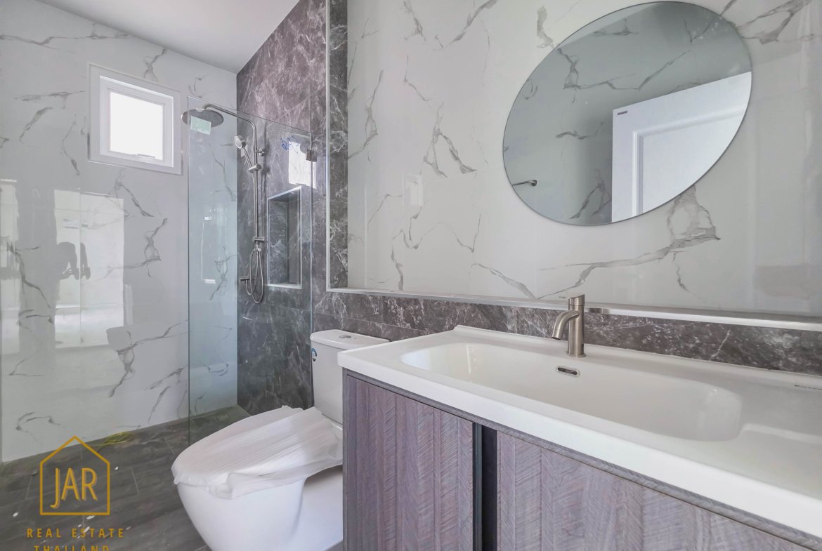 Private Luxury Living in Hua Hin soi 70