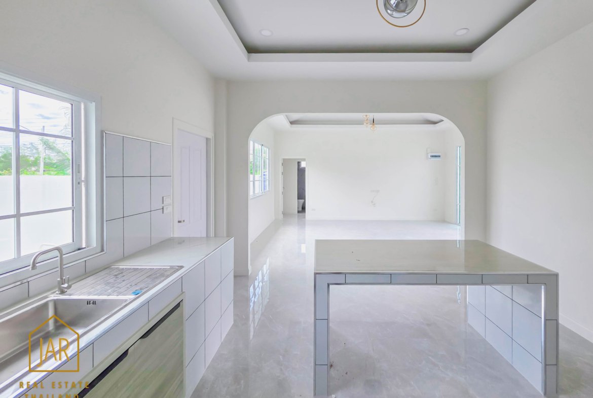 Private Luxury Living in Hua Hin soi 70