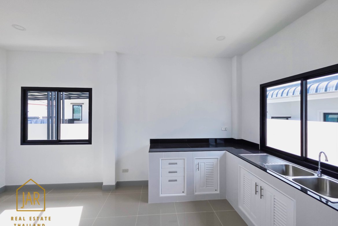 Modern House for sale on prime location at Hua Hin soi 70