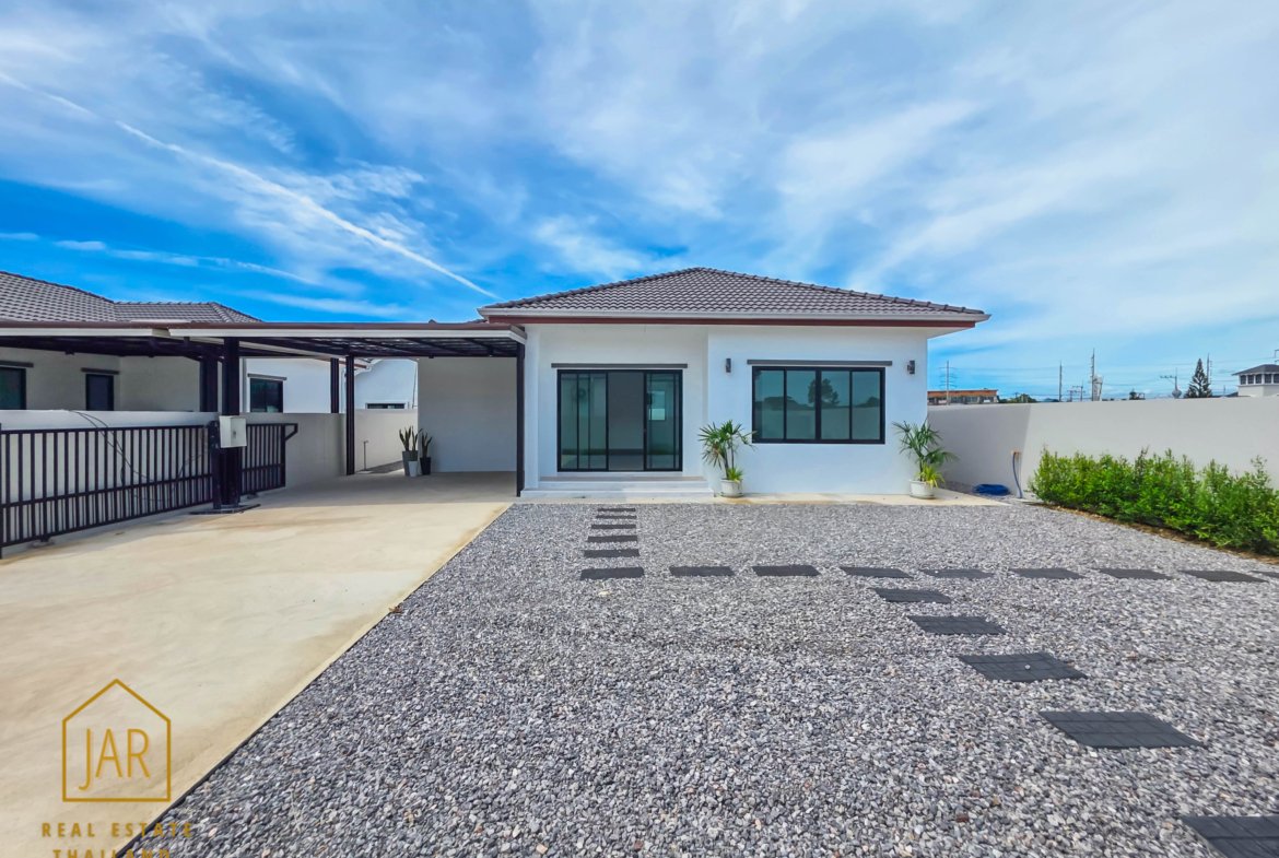 Modern House for sale on prime location at Hua Hin soi 70