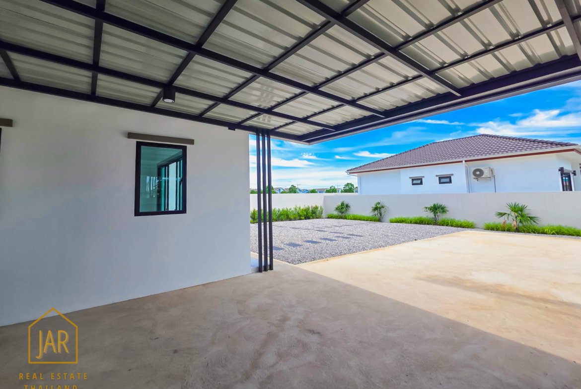 Modern House for sale on prime location at Hua Hin soi 70