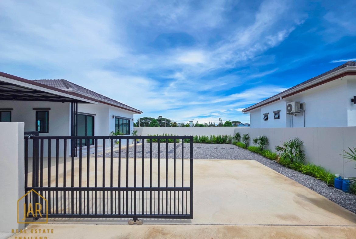 Modern House for sale on prime location at Hua Hin soi 70