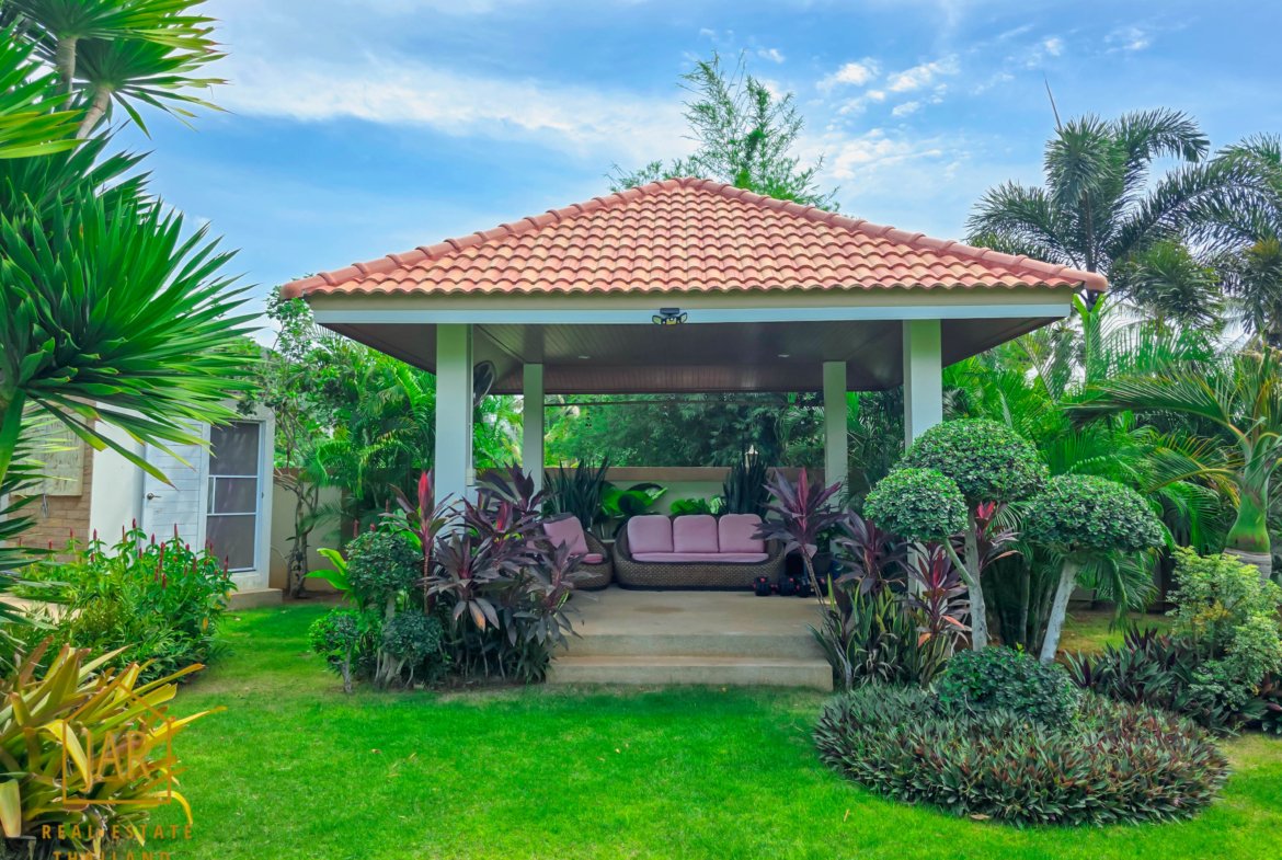 Private Pool Villa for Sale Surrounded by Sam Roi Yod mountains