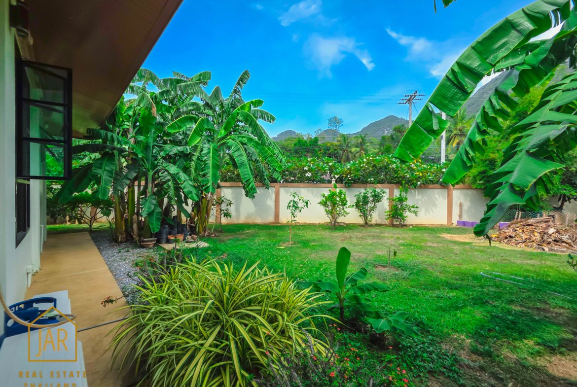 Private Pool Villa for Sale Surrounded by Sam Roi Yod mountains