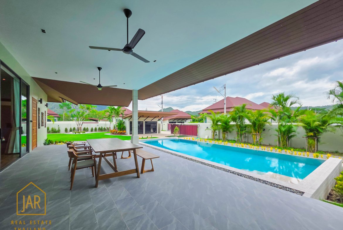 Luxury Villa for Sale Near Black Mountain Golf Course Fully Furnished