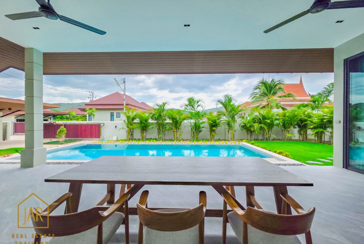 Luxury Villa for Sale Near Black Mountain Golf Course Fully Furnished