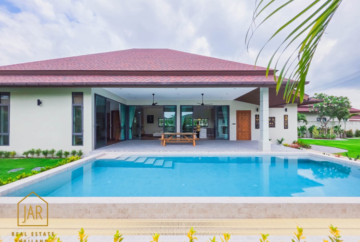 Luxury Villa for Sale Near Black Mountain Golf Course Fully Furnished