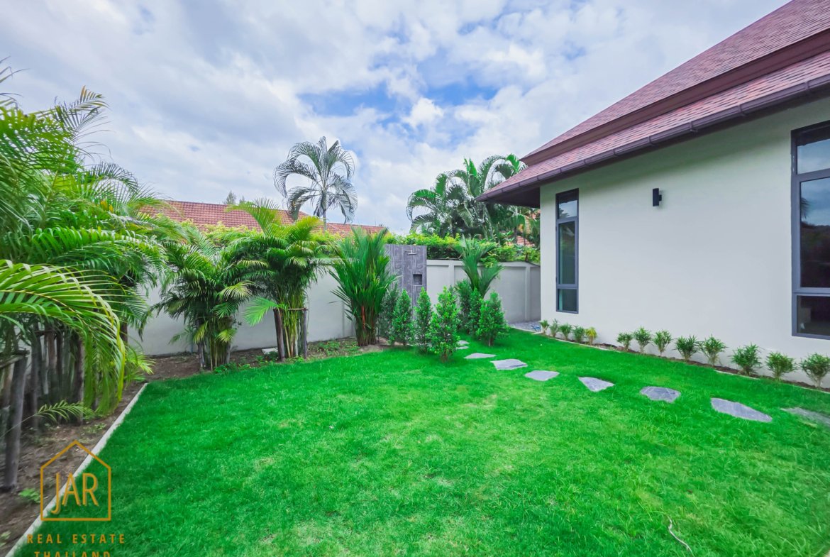 Luxury Villa for Sale Near Black Mountain Golf Course Fully Furnished