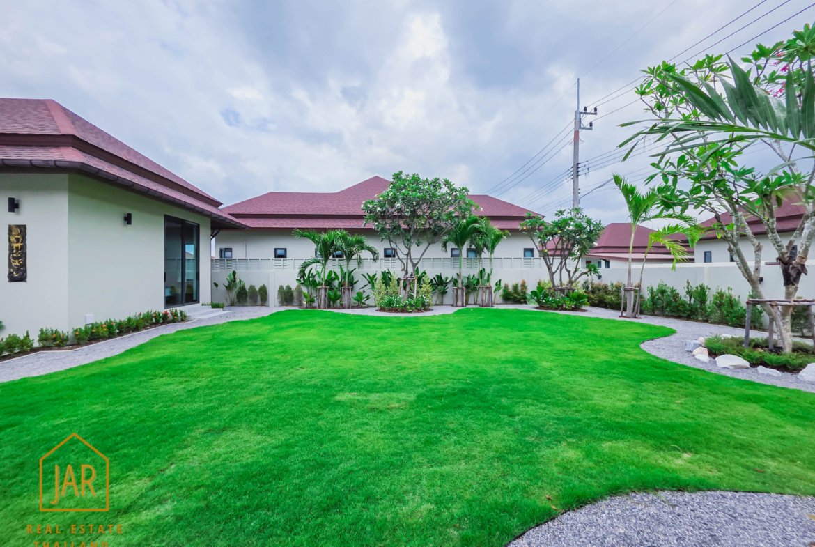 Luxury Villa for Sale Near Black Mountain Golf Course Fully Furnished