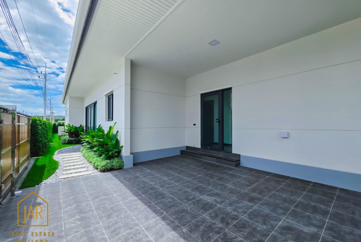 Luxury villa for sale at Hua-Hin soi 112 Type A: Your Luxury Awaits