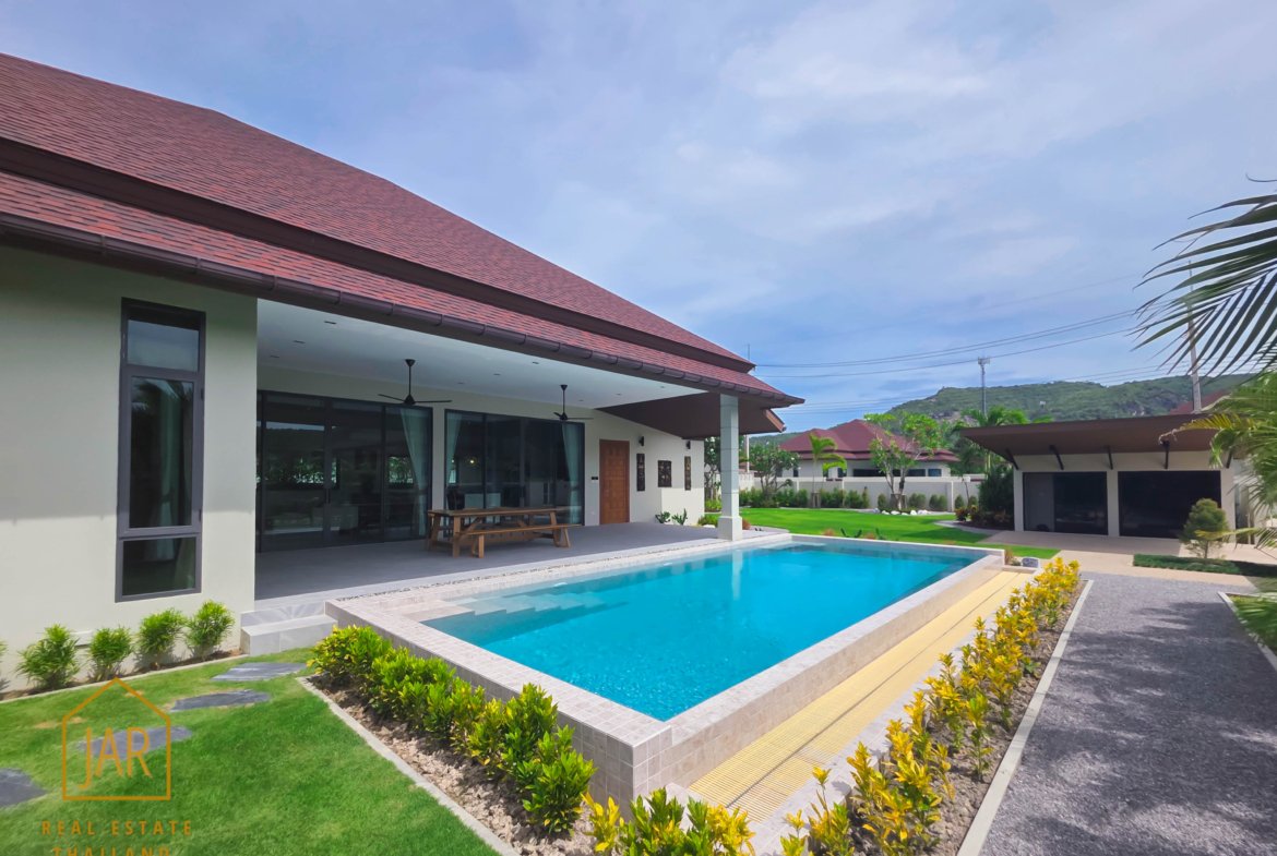 Luxury Villa for Sale Near Black Mountain Golf Course Fully Furnished