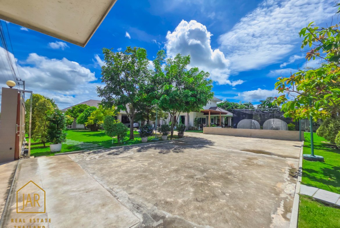 a Perfect Home blend of comfort and nature in Hua-Hin
