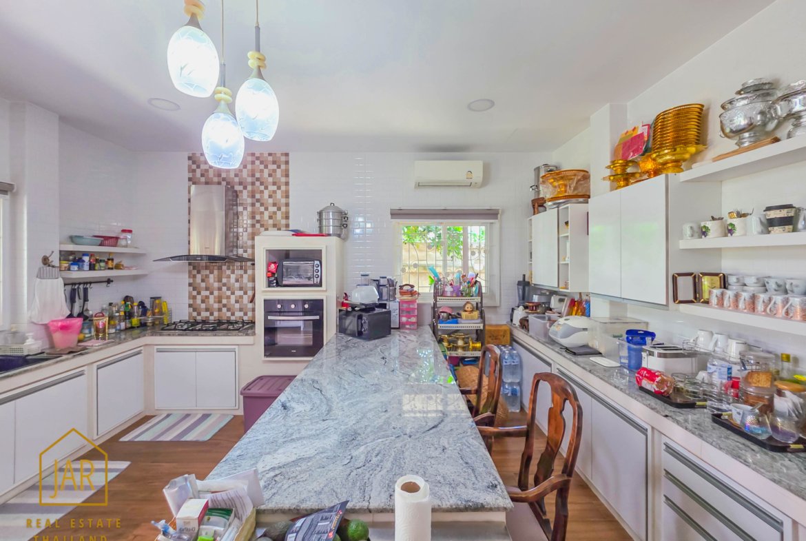 a Perfect Home blend of comfort and nature in Hua-Hin