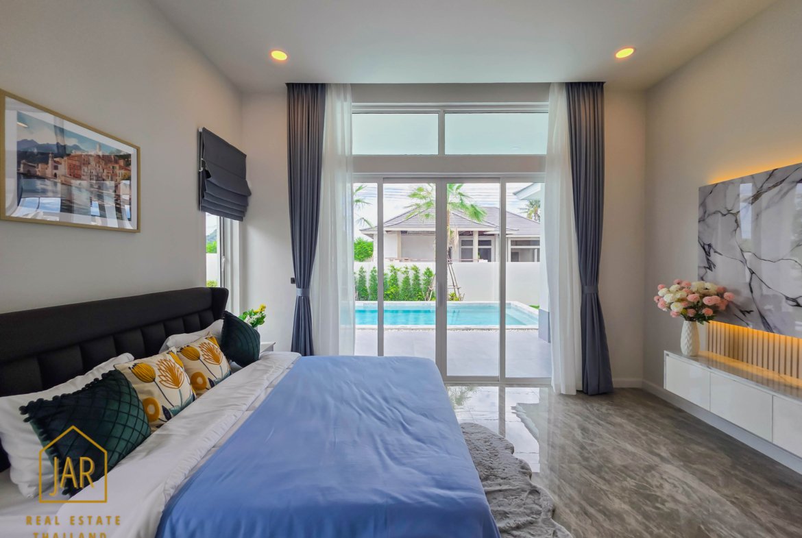 Luxury Single-Story Villa with Guest’s house and Pool in Hua-Hin Soi 88