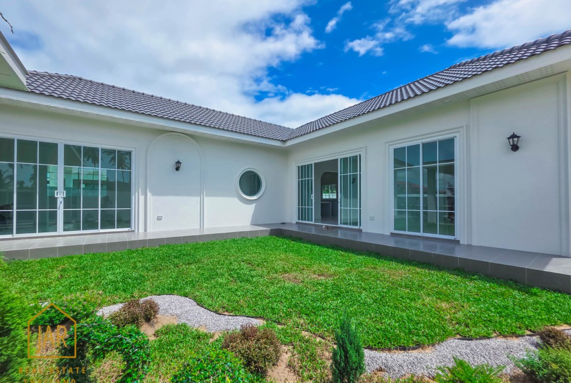 Private Luxury Living in Hua Hin soi 70
