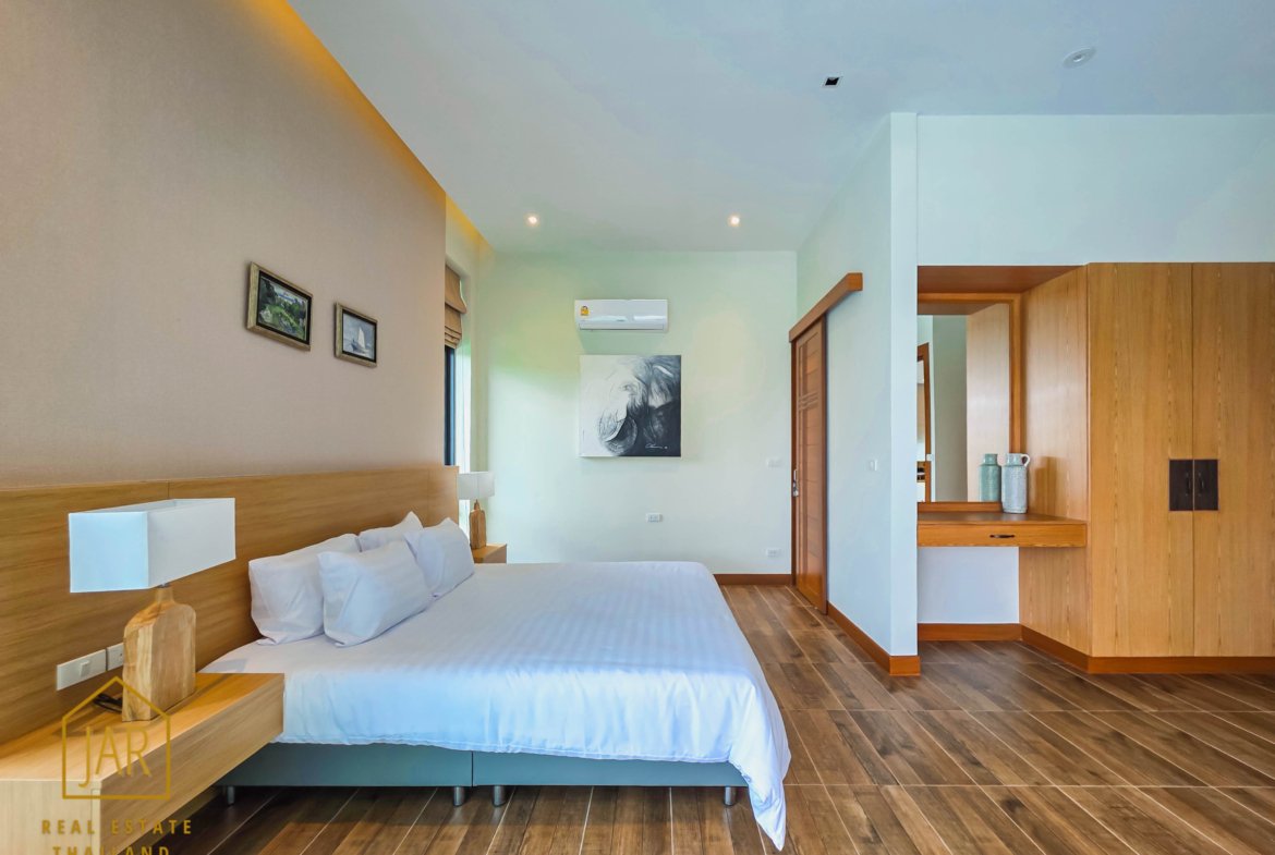 Luxury Villa for Sale Near Black Mountain Golf Course Fully Furnished