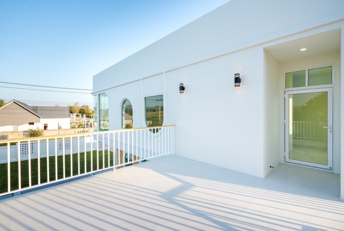 2 Storey detached Pool Villa Close to Black Mountain for sale @Hua-Hin Price 5.99 MB.