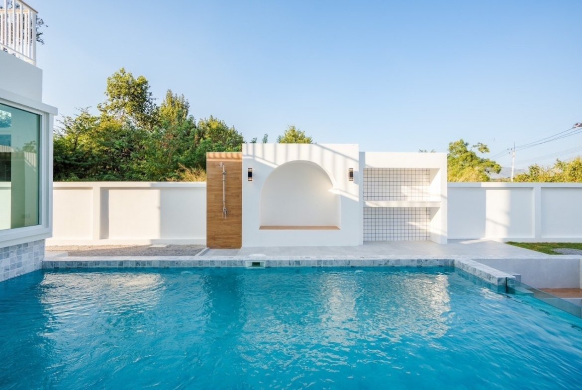 2 Storey detached Pool Villa Close to Black Mountain for sale @Hua-Hin Price 5.99 MB.