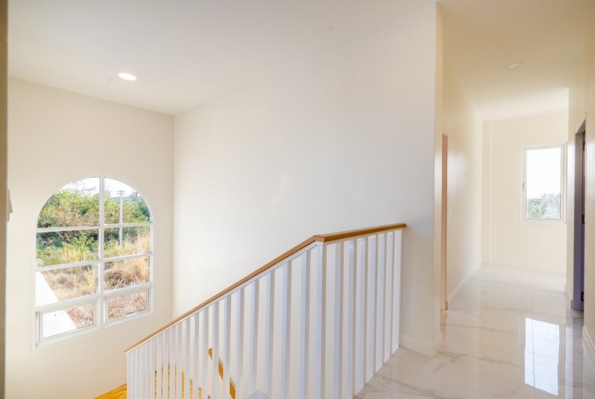 2 Storey detached Pool Villa Close to Black Mountain for sale @Hua-Hin Price 5.99 MB.