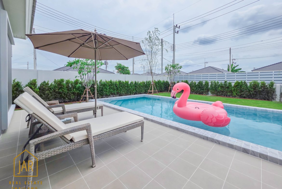 Modern Villa for sale at Hua Hin soi 70