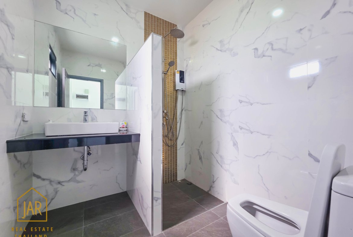 modern pool villa in Pranburi, near the beach Price 5.99 MB.