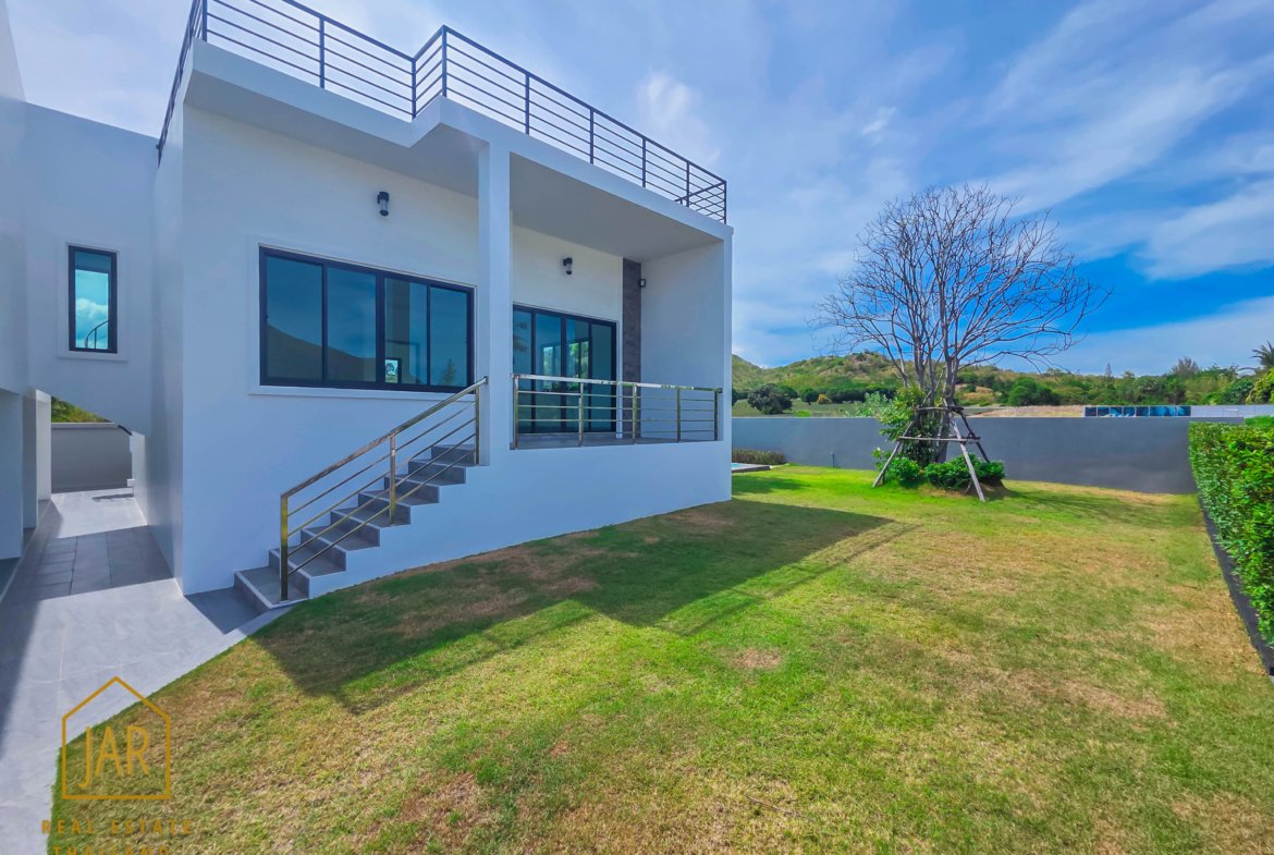 modern pool villa in Pranburi, near the beach Price 5.99 MB.
