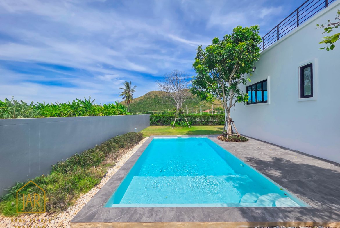 modern pool villa in Pranburi, near the beach Price 5.99 MB.