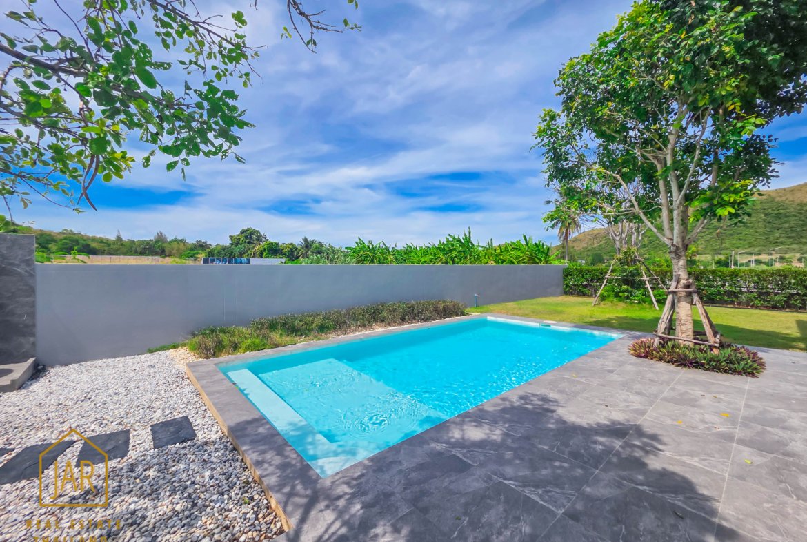 modern pool villa in Pranburi, near the beach Price 5.99 MB.