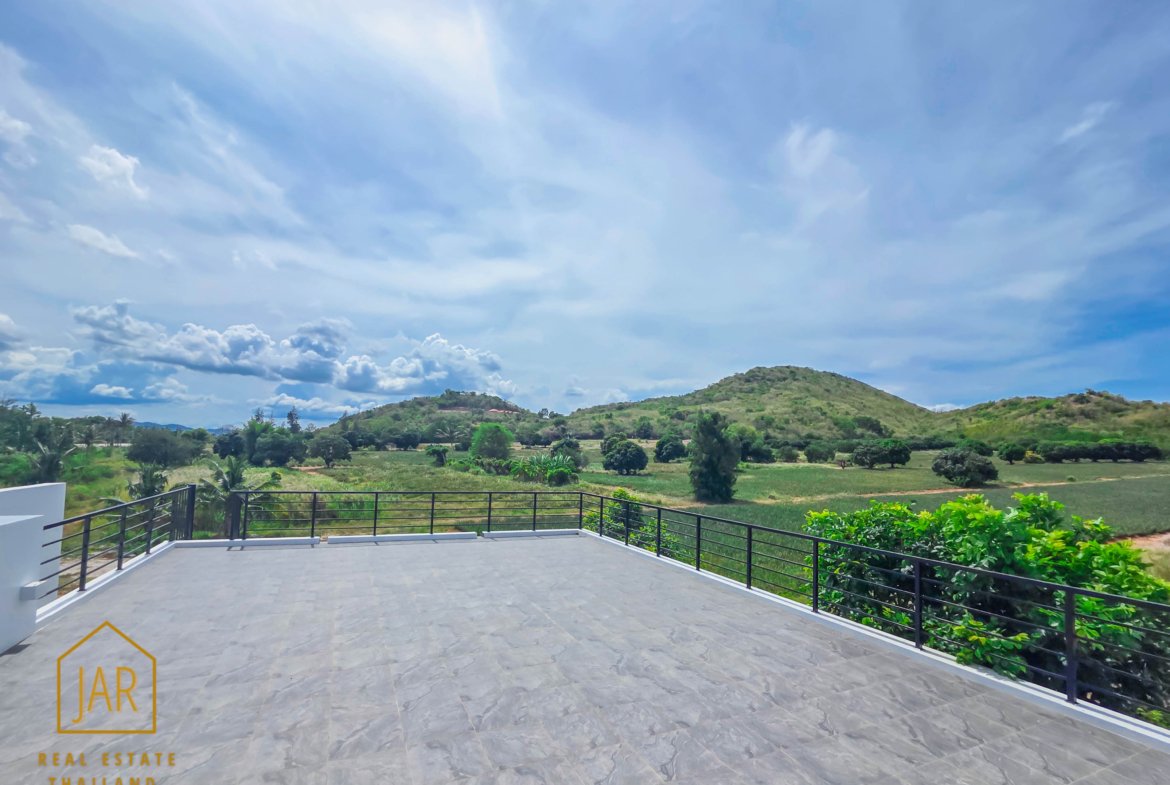 modern pool villa in Pranburi, near the beach Price 5.99 MB.