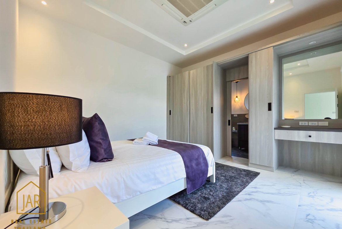 Luxury villa for sale at Hua Hin Soi 102