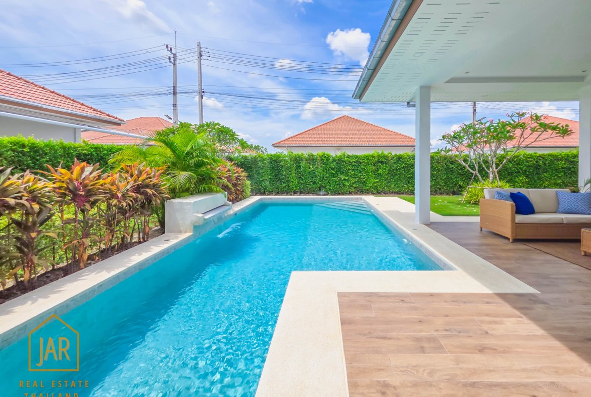 Luxury Pool Villa for sale at Hua Hin Soi 112