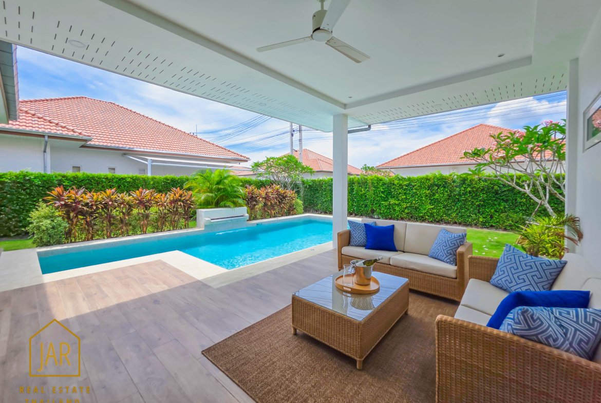 Luxury Pool Villa for sale at Hua Hin Soi 112
