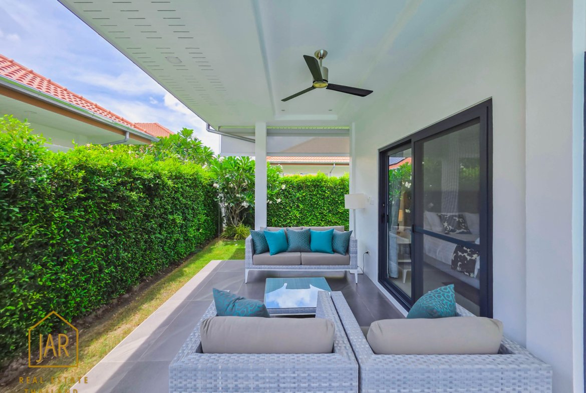 Luxury Pool Villa for sale at Hua-Hin Soi 112