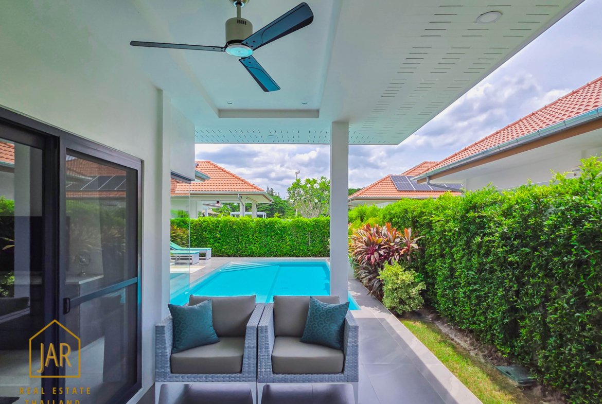 Luxury Pool Villa for sale at Hua-Hin Soi 112