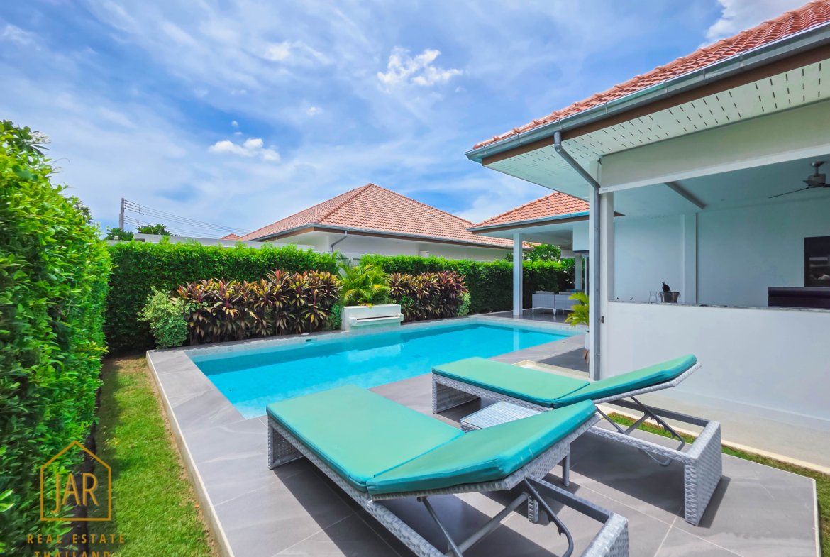 Luxury Pool Villa for sale at Hua-Hin Soi 112