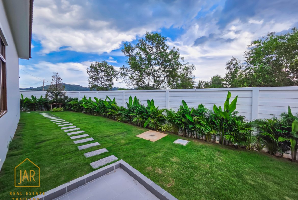 Luxury Pool Villa (Type B) for Sale in Pranburi