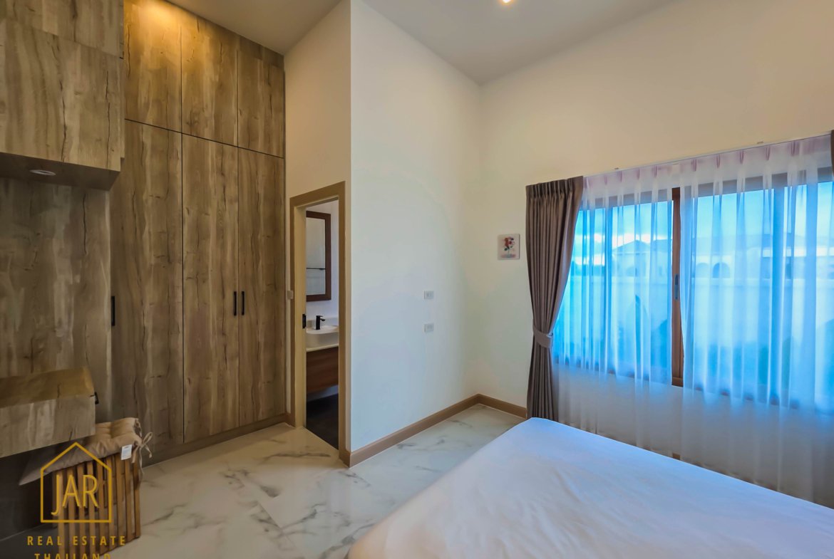 Luxury Pool Villa (Type B) for Sale in Pranburi