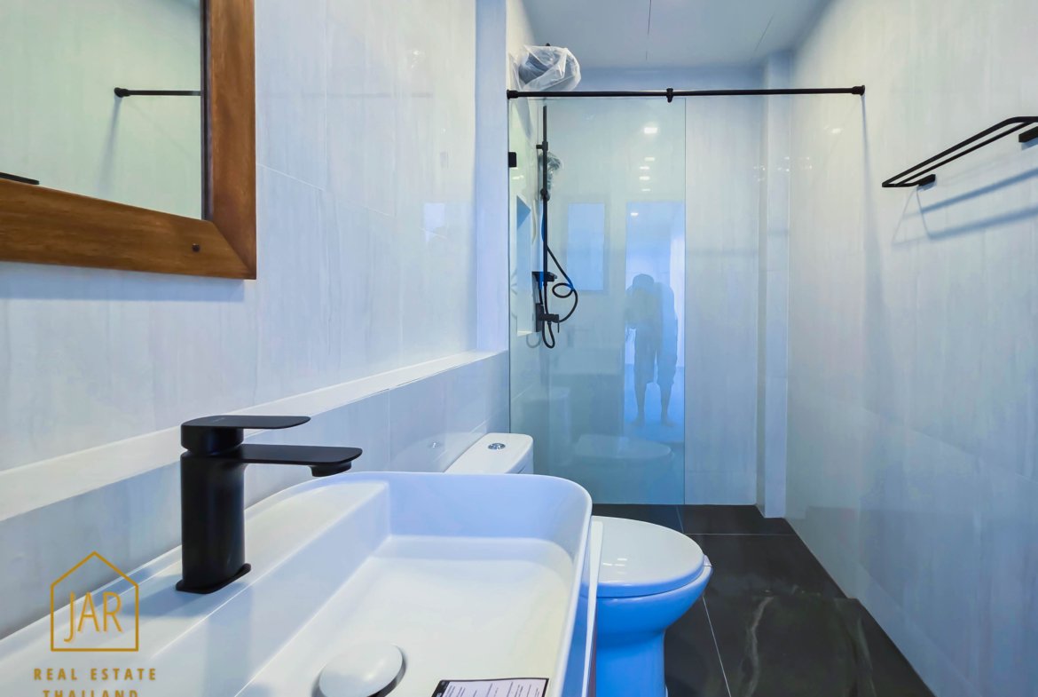 Luxury Pool Villa (Type B) for Sale in Pranburi