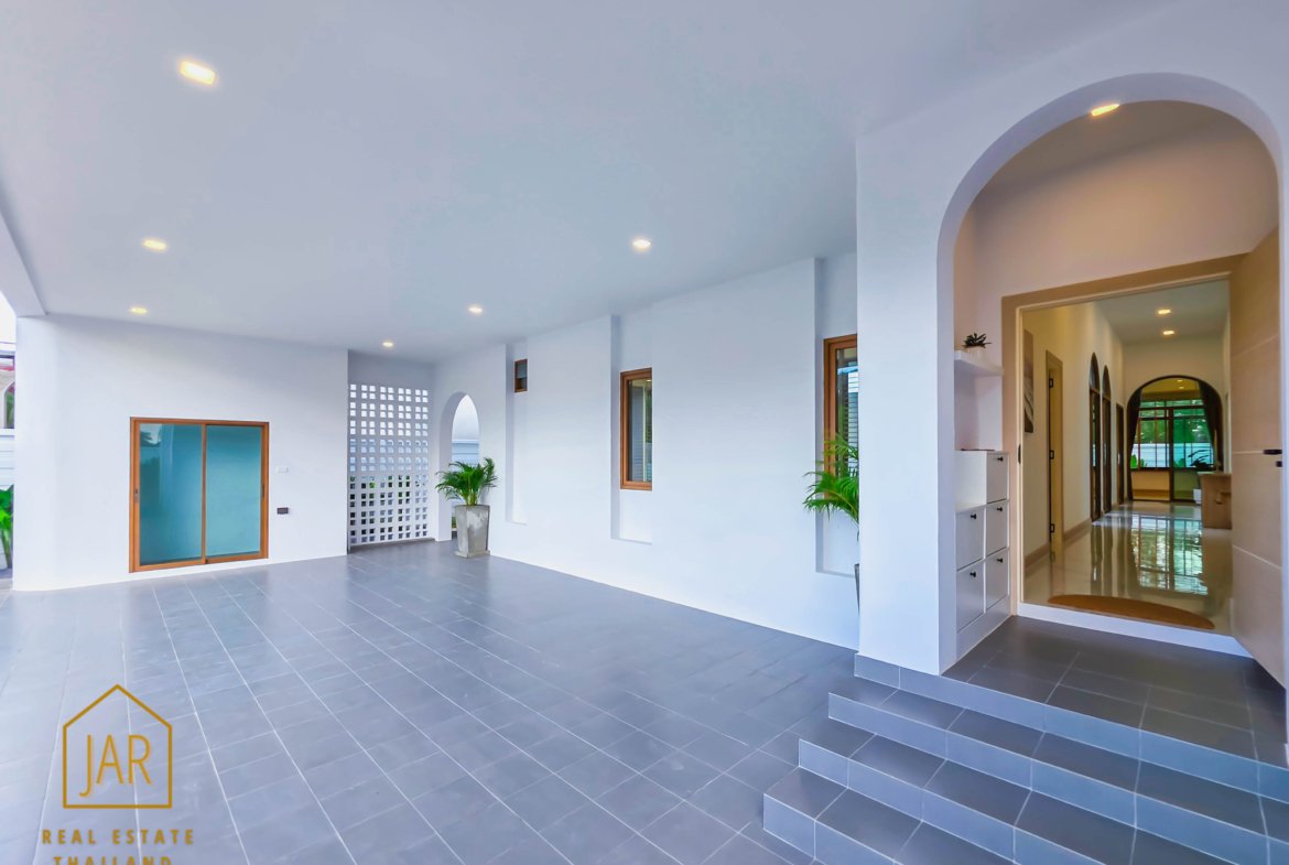 Luxury Pool Villa (Type B) for Sale in Pranburi