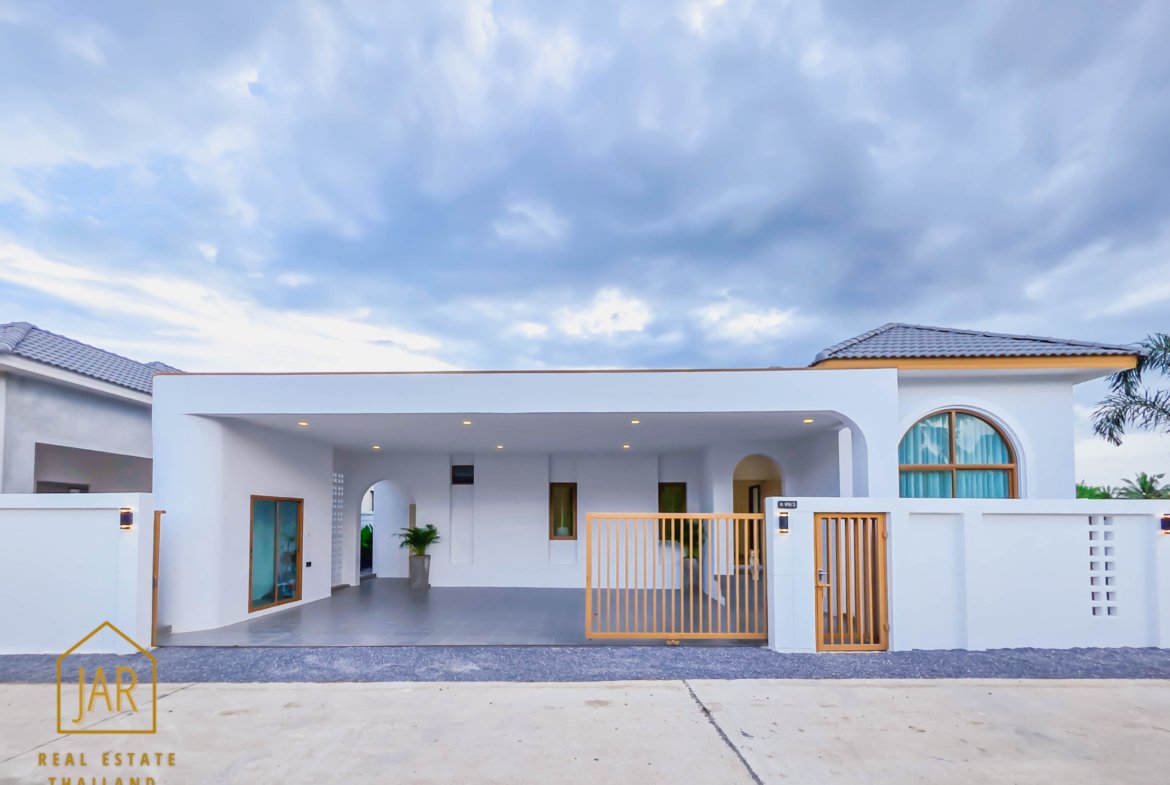 Luxury Pool Villa (Type B) for Sale in Pranburi