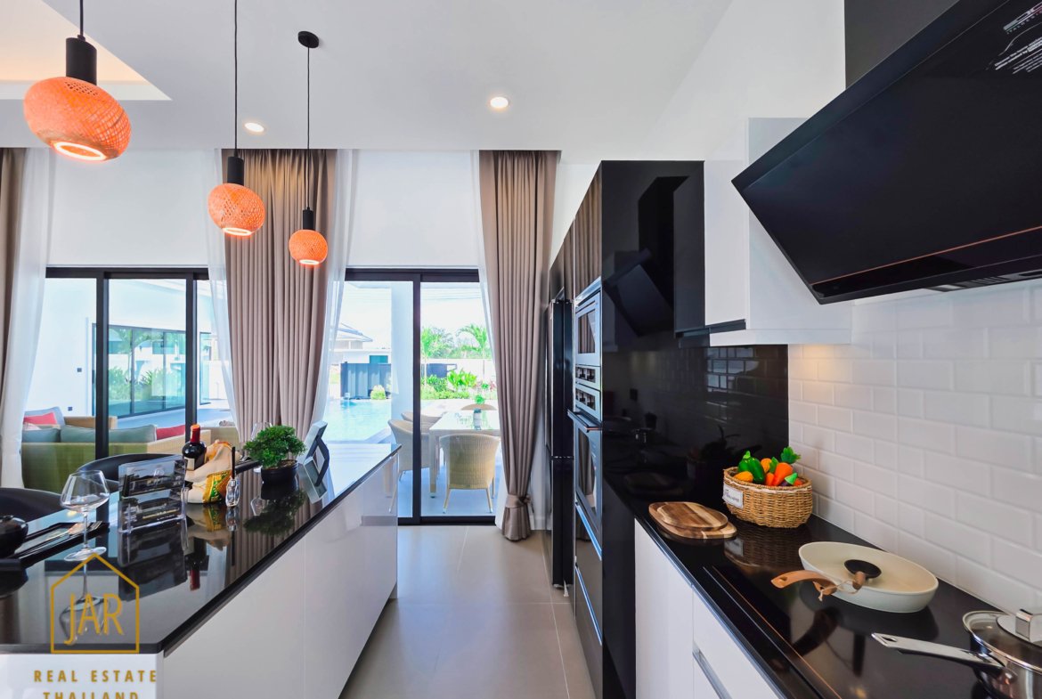 ✨ LUXURY POOL VILLA FOR SALE – HUA HIN SOI 112 ✨🔥 LIMITED TIME OFFER! SPECIAL PRICE ONLY 9.39 MILLION THB 🔥