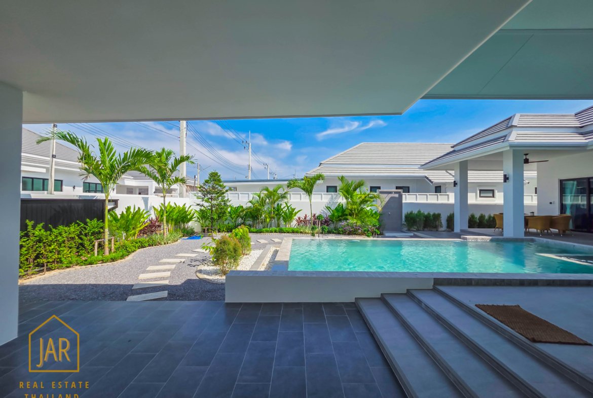 ✨ LUXURY POOL VILLA FOR SALE – HUA HIN SOI 112 ✨🔥 LIMITED TIME OFFER! SPECIAL PRICE ONLY 9.39 MILLION THB 🔥
