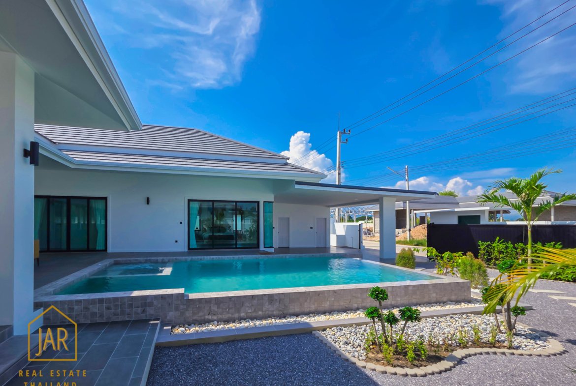 ✨ LUXURY POOL VILLA FOR SALE – HUA HIN SOI 112 ✨🔥 LIMITED TIME OFFER! SPECIAL PRICE ONLY 9.39 MILLION THB 🔥