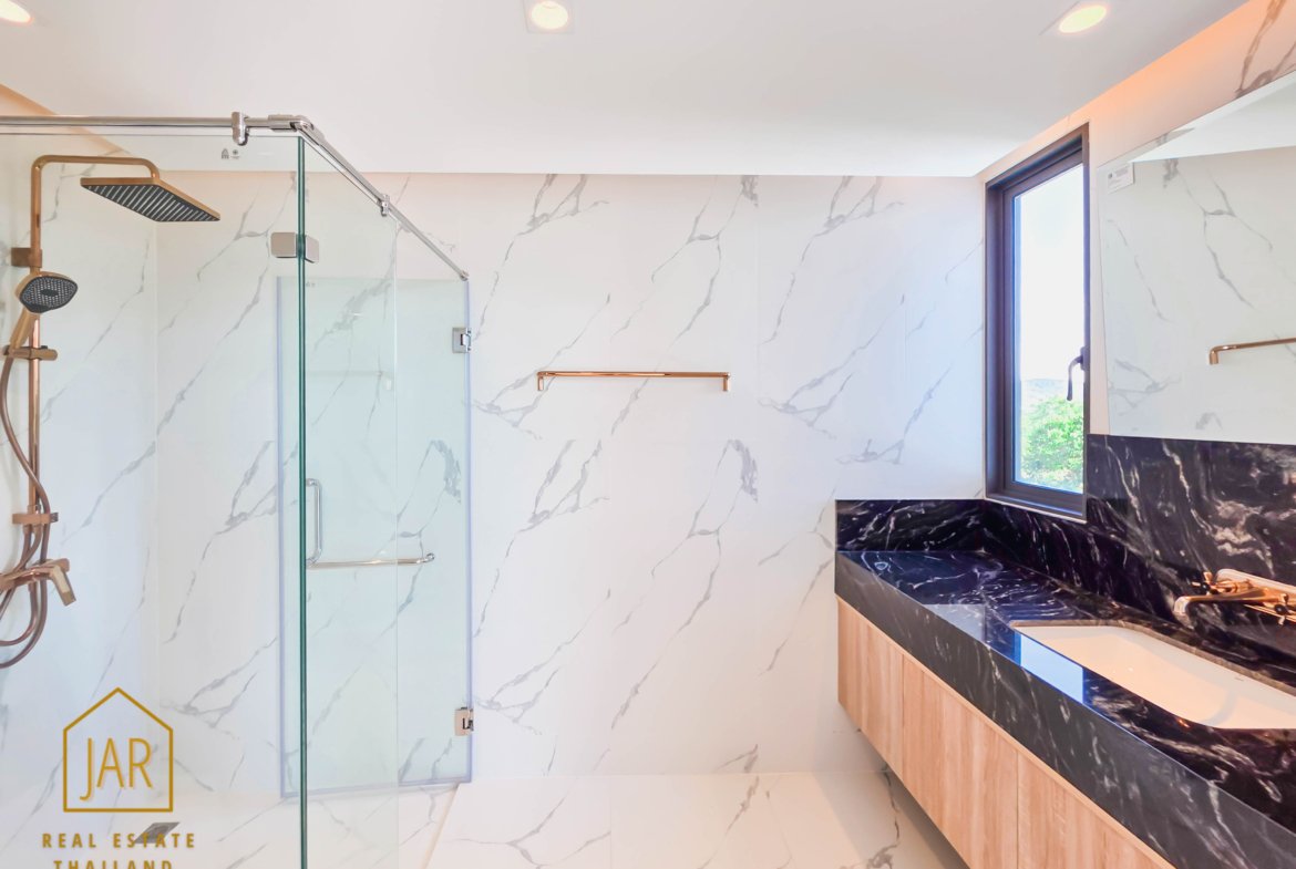 Modern luxury pool villa near black mountain golf course, Hua Hin
