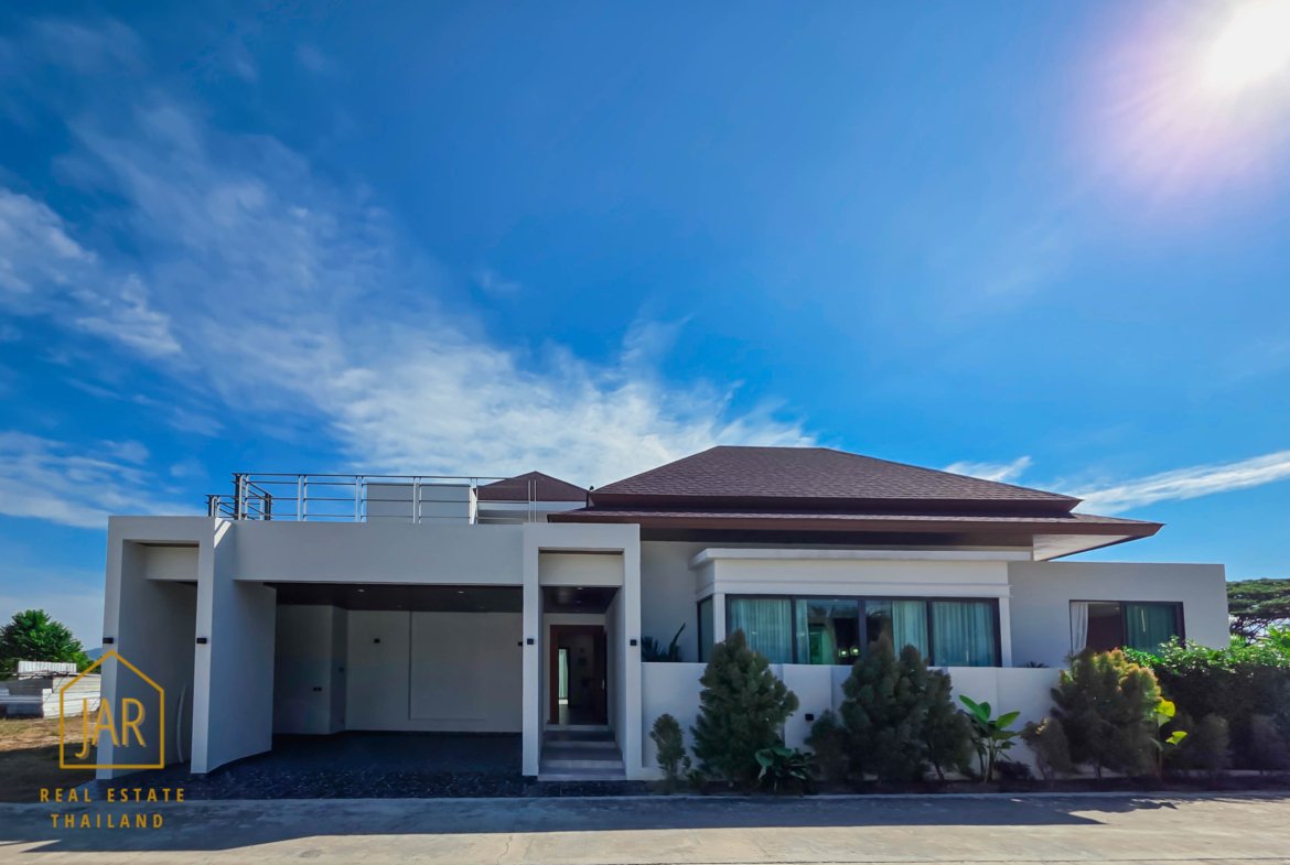 Modern luxury pool villa near black mountain golf course, Hua Hin
