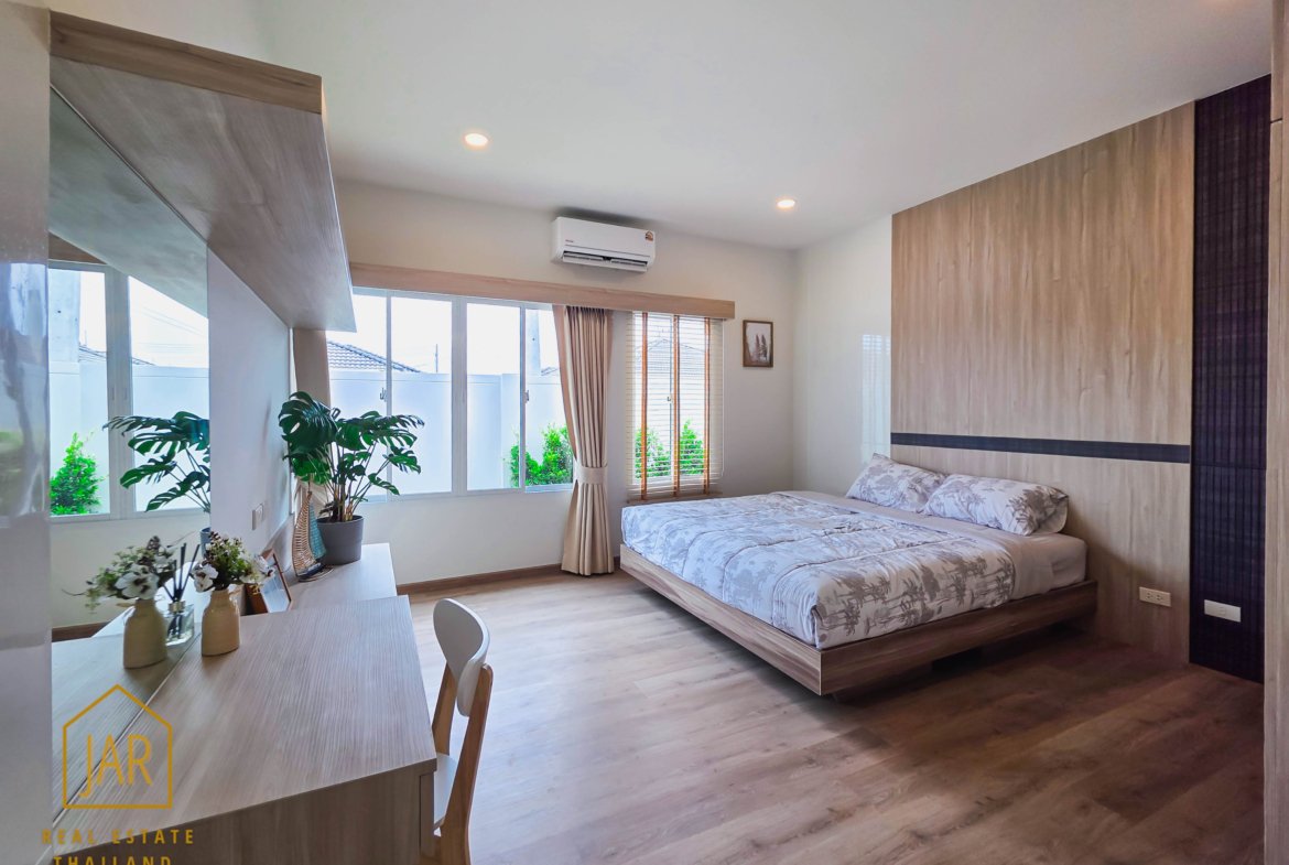 Modern Villa for sale at Hua Hin soi 70