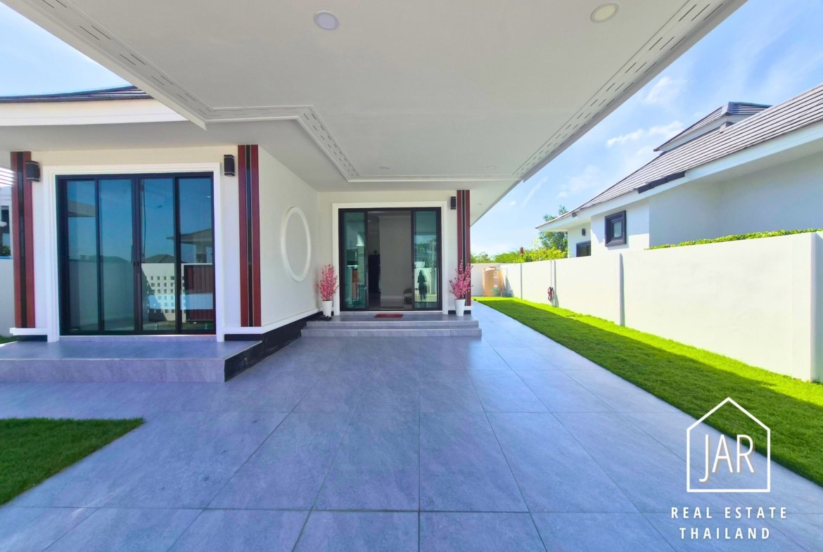 Hua-Hin Stunning Ready-to-Move-In Home