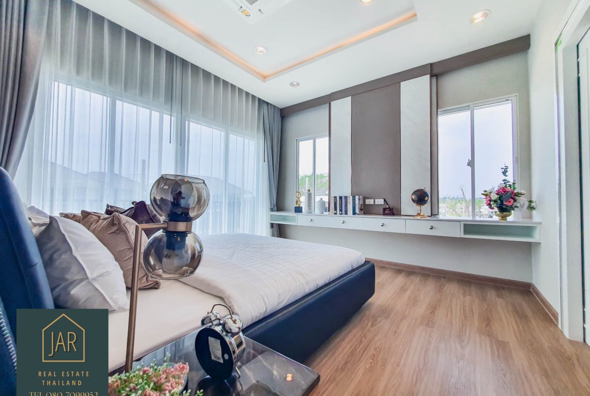2 Storey detached house for sale at Hua-Hin Soi 70 Start Price 5,216,000. – THB. (Emply house)